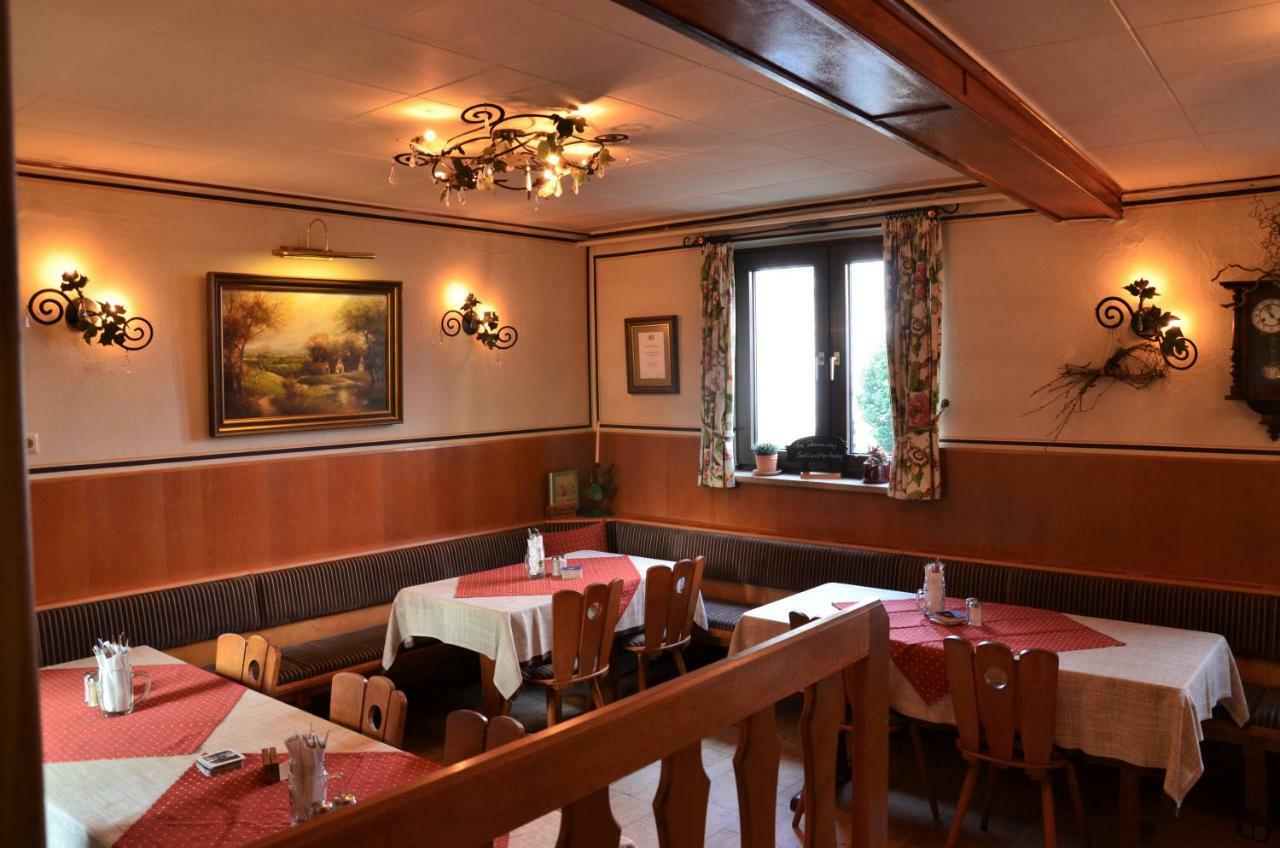 Wirtshaus & Hotel Zur Alten Brauerei Zapf Uettingen Kültér fotó