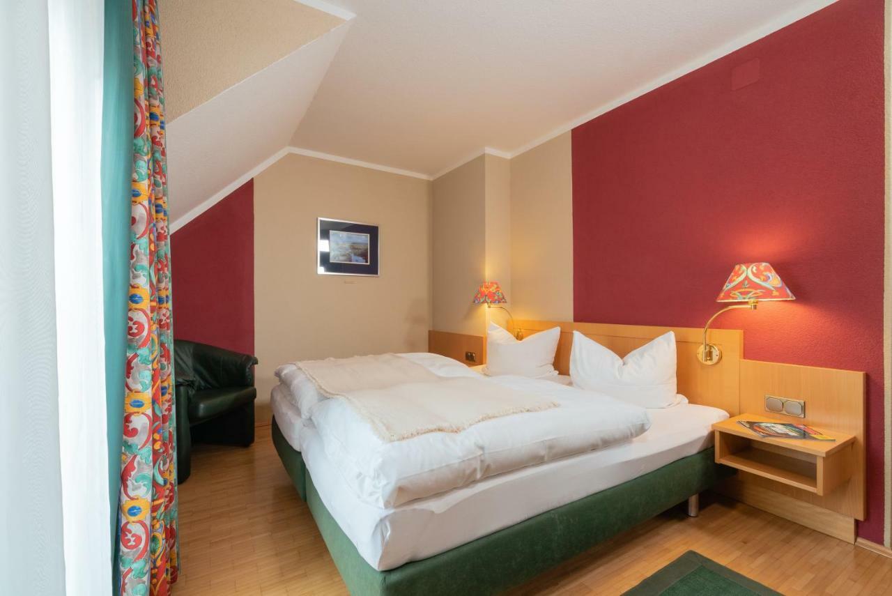 Wirtshaus & Hotel Zur Alten Brauerei Zapf Uettingen Kültér fotó